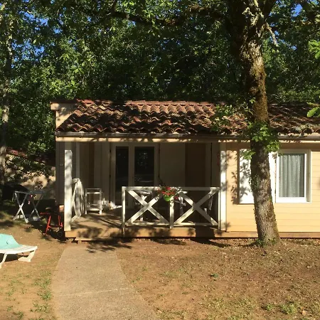 - Village Familial A Au Coeur Du Vignoble Lotois Aldeamento Turístico *