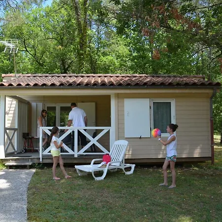 - Village Familial A Au Coeur Du Vignoble Lotois 普赖萨克