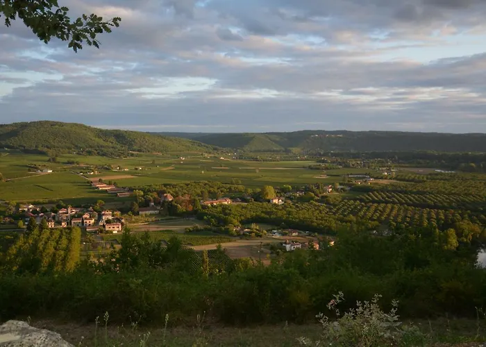 - Village Familial A Au Coeur Du Vignoble Lotois Prayssac