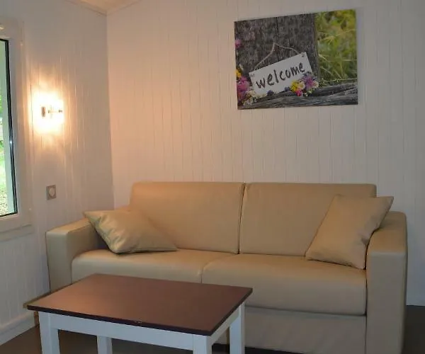 - Village Familial A Au Coeur Du Vignoble Lotois Prayssac