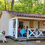 Feriepark - Village Familial A Au Coeur Du Vignoble Lotois Prayssac