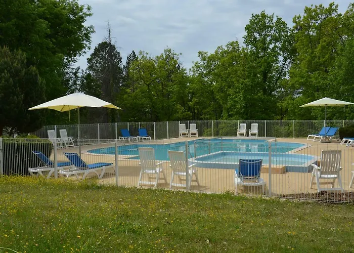 - Village Familial A Au Coeur Du Vignoble Lotois 假日公园 *