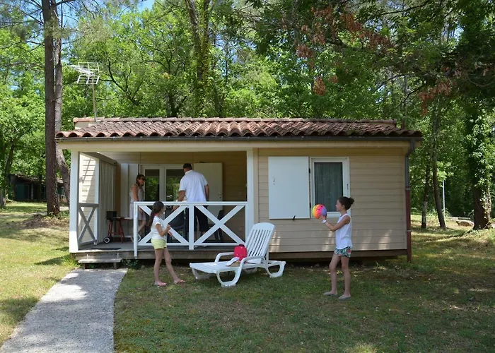 - Village Familial A Au Coeur Du Vignoble Lotois 普赖萨克