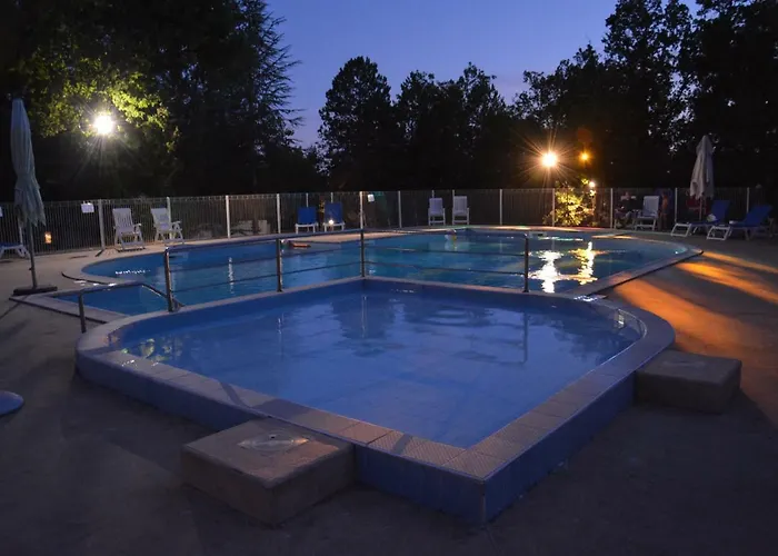 - Village Familial A Au Coeur Du Vignoble Lotois * 普赖萨克